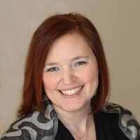 MarieK-color-headshot_Board-Page Marie K